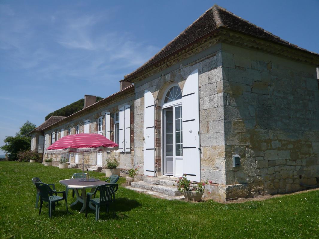 Au Village de Castéron