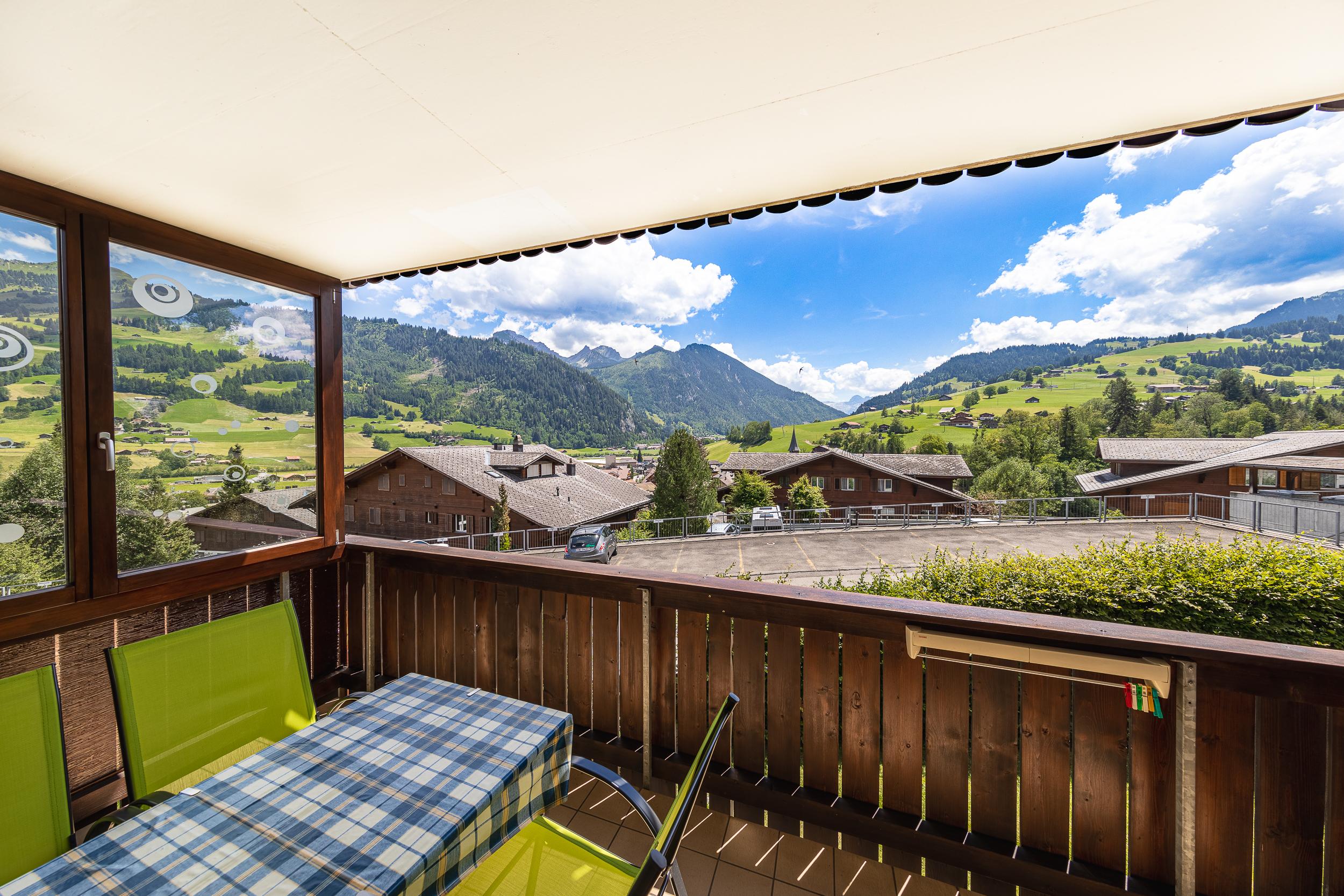 Balkon (2) Balkon (2)