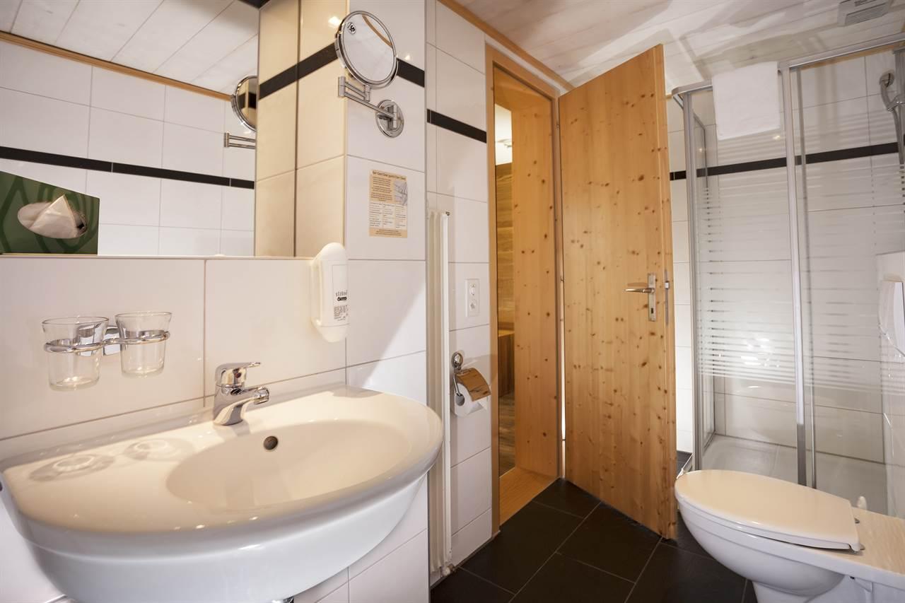 Badezimmer im Superior Doppelzimmer Badezimmer im Superior Doppelzimmer