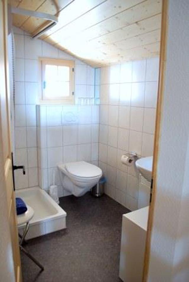 Dusche / WC Dusche / WC