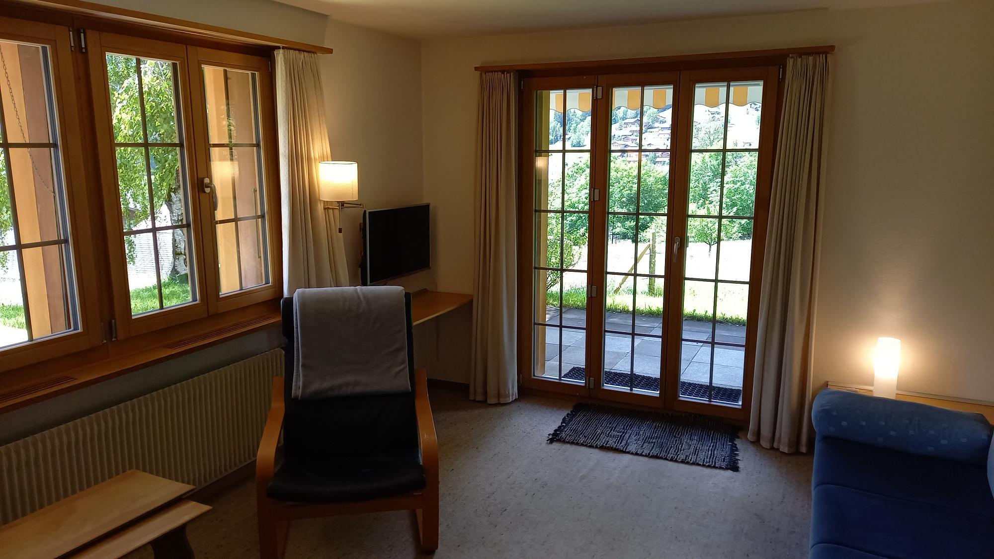 1000008236 (002) 1000008236 (002)