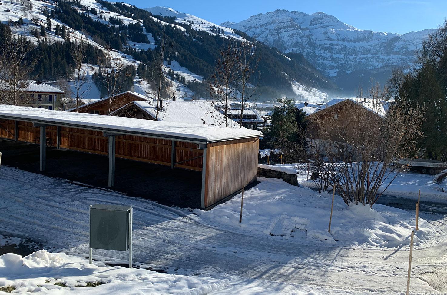 Gedeckter Parkplatz Winter Gedeckter Parkplatz Winter