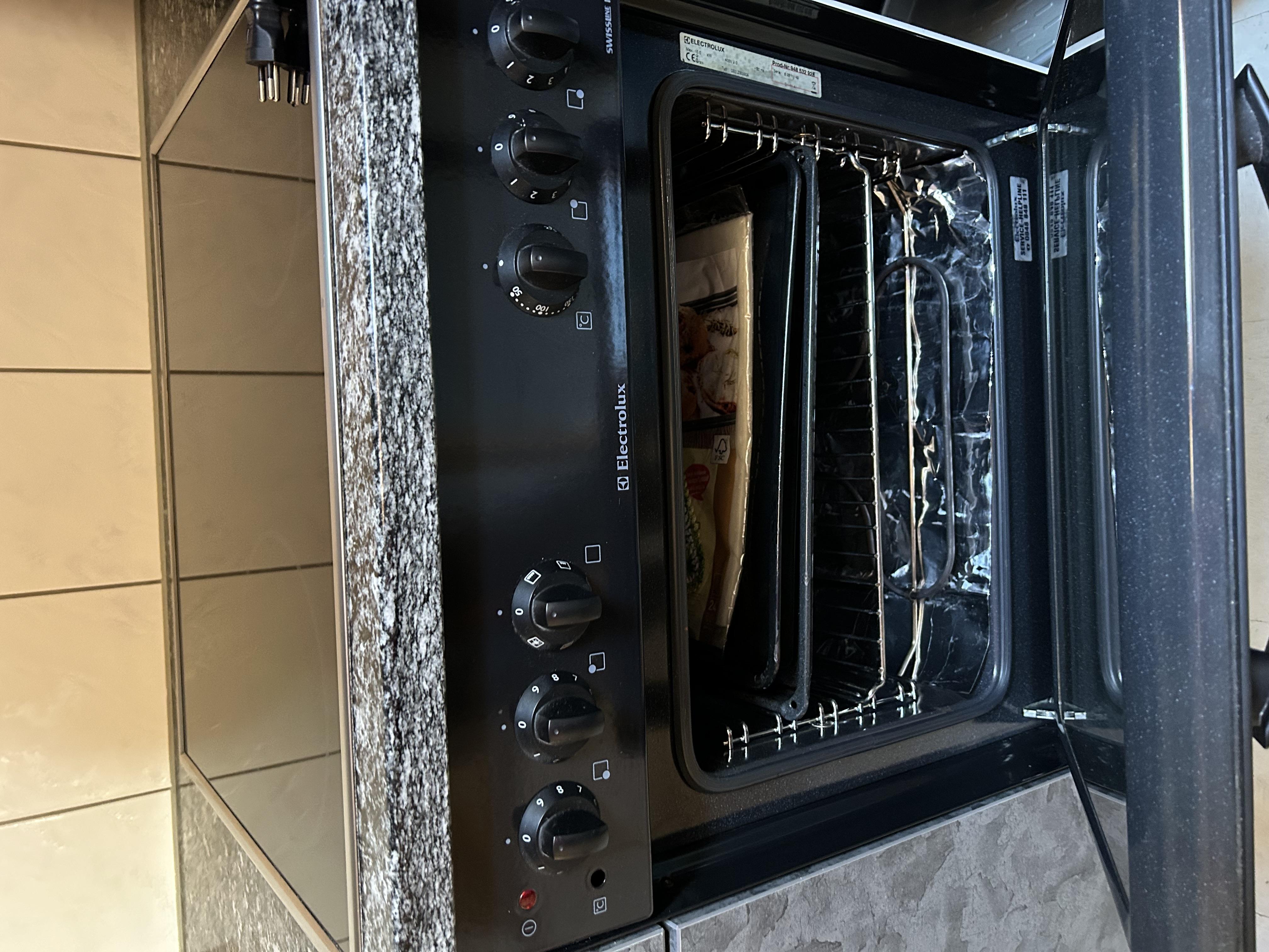 Kochherd mit Backofen Kochherd mit Backofen