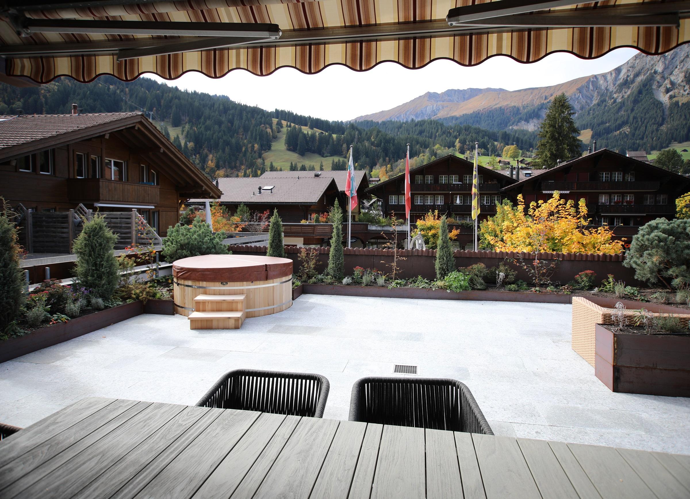 Terrasse gegen Westen Terrasse gegen Westen