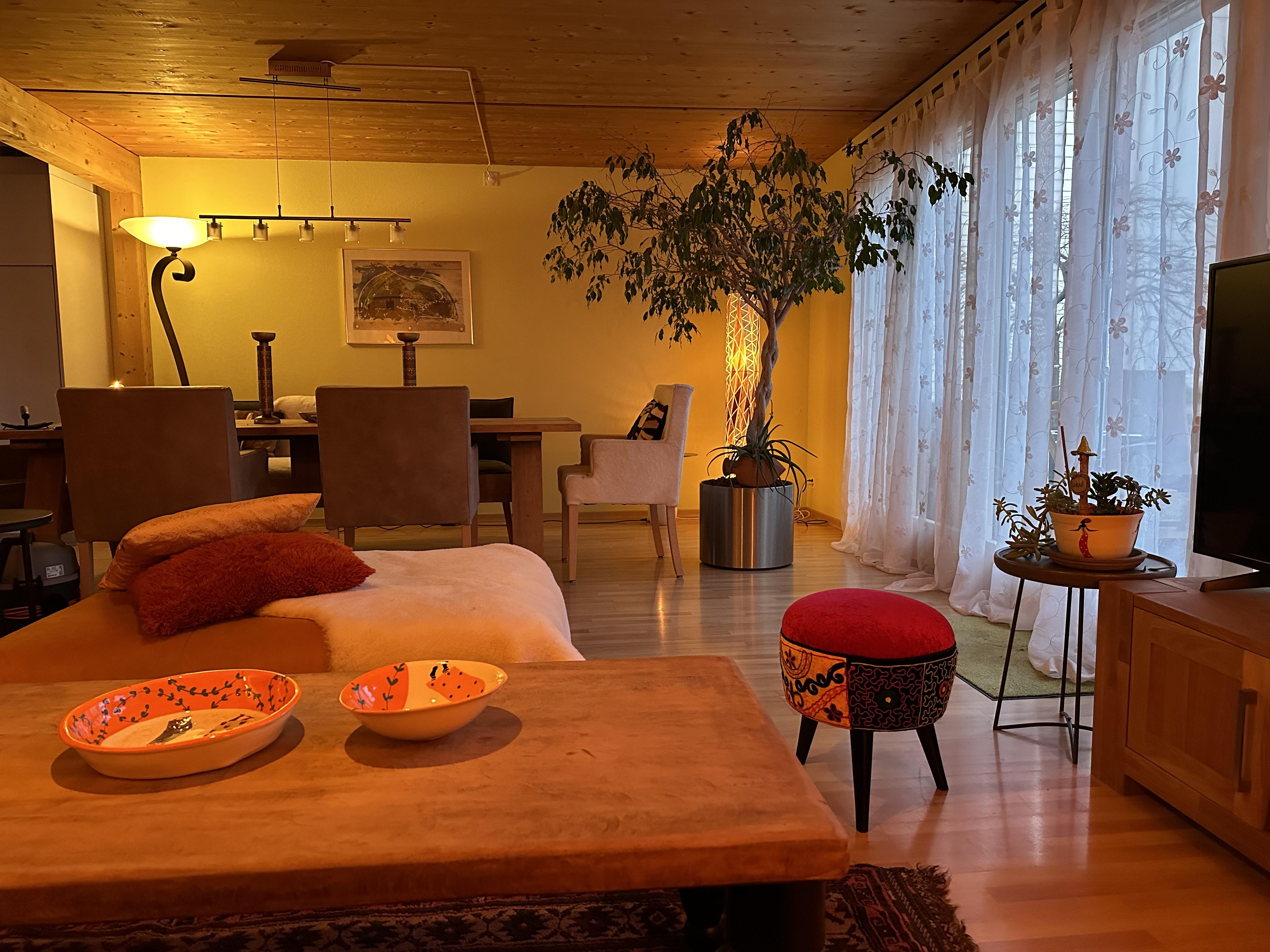 Wohnzimmer und Essbereich Wohnzimmer und Essbereich