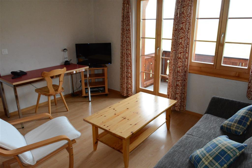 Wohn-Essbereich (2) Wohn-Essbereich (2)