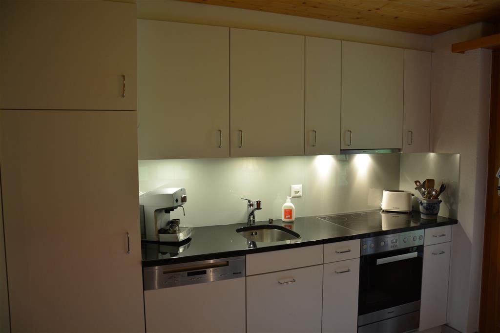 Küche (2) Küche (2)