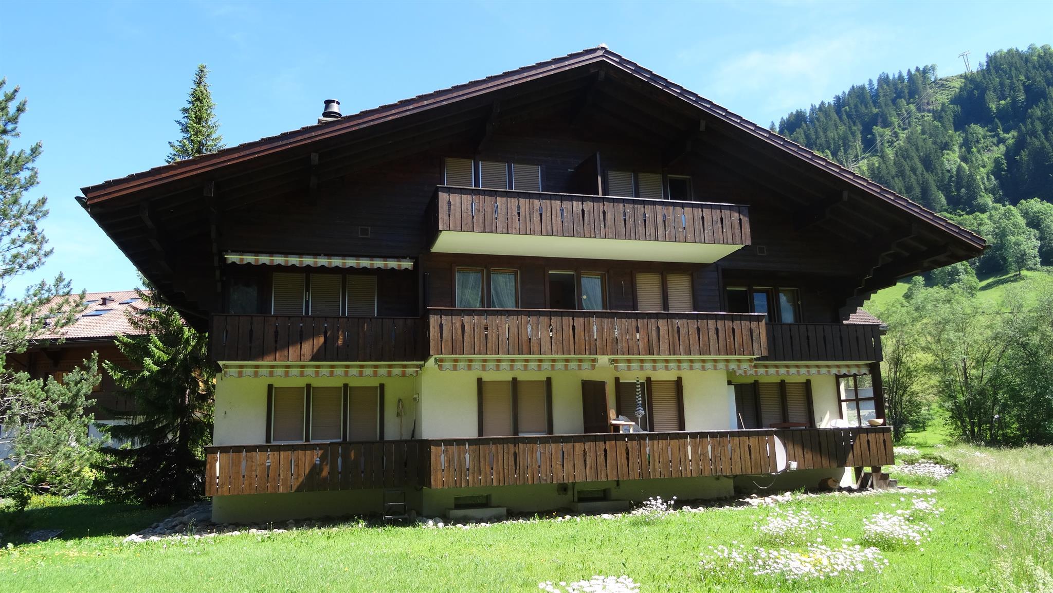 Chalet Siebenbrunnen im Sommer Chalet Siebenbrunnen im Sommer