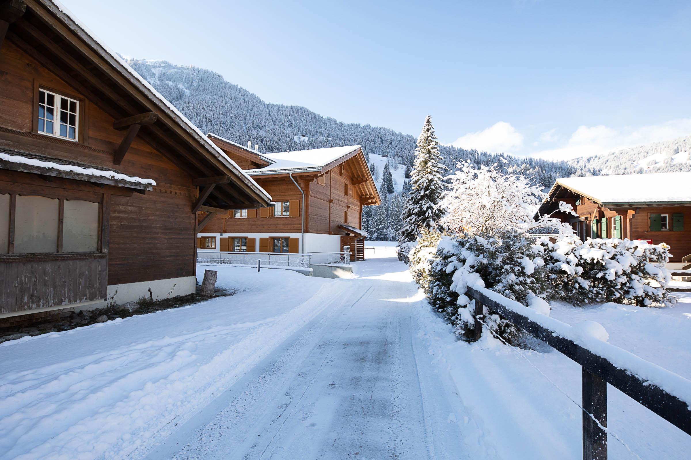 Die Zufahrt zur Einstellhalle Die Zufahrt zur Einstellhalle