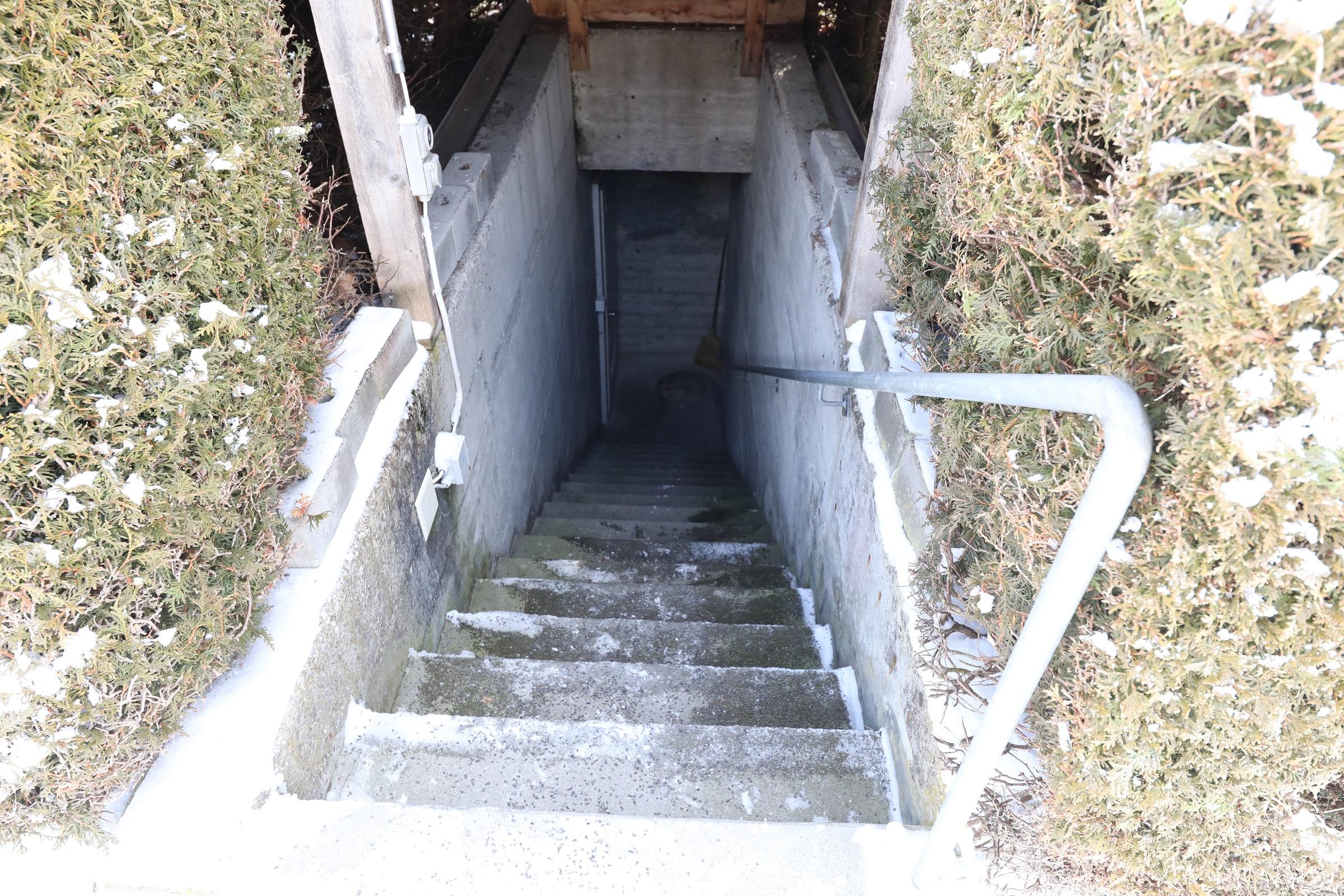 Die Treppe von der Einstellhalle Die Treppe von der Einstellhalle