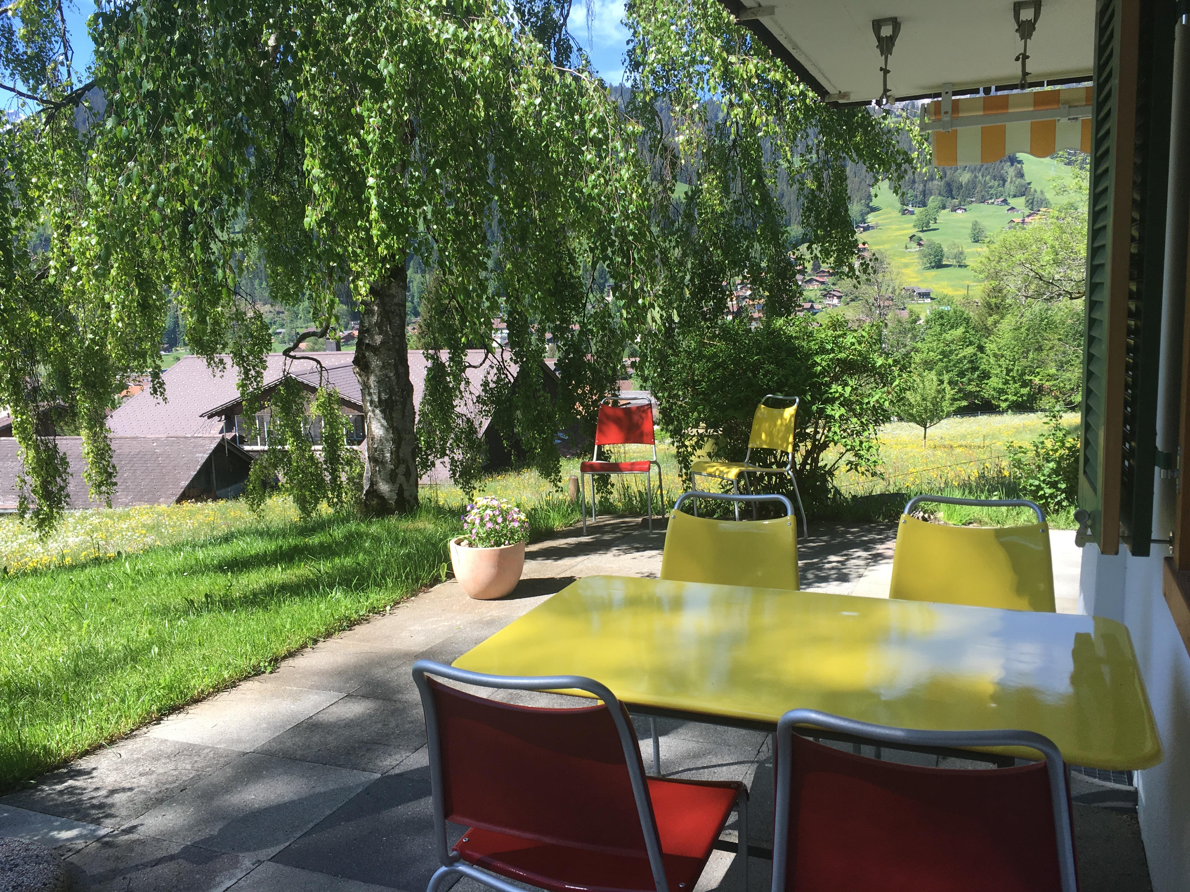 Sitzplatz süd der Gartenwohnung Sitzplatz süd der Gartenwohnung