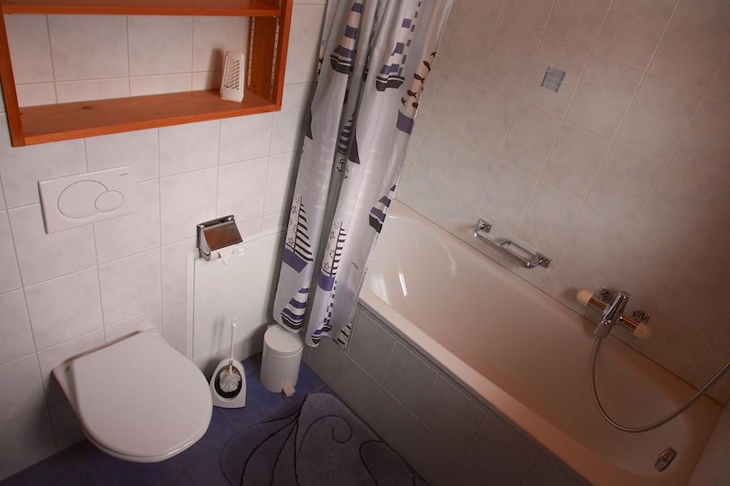 2St_Badgross 2St_Badgross