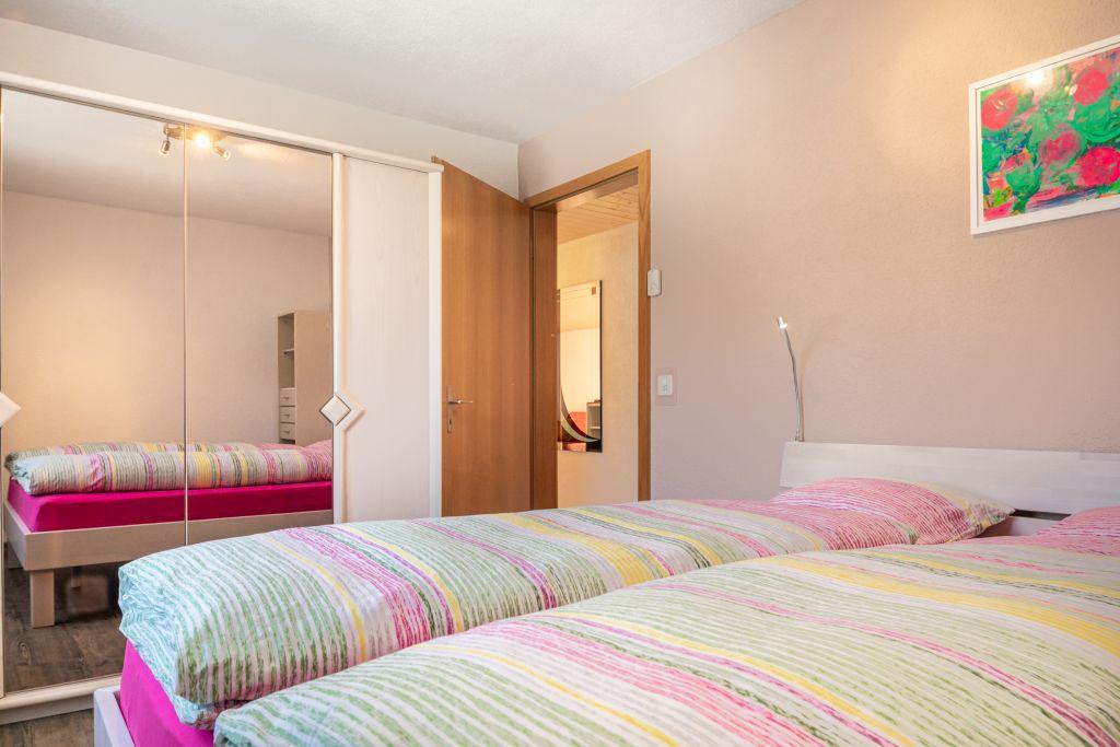 Schlafzimmer (2) Schlafzimmer (2)