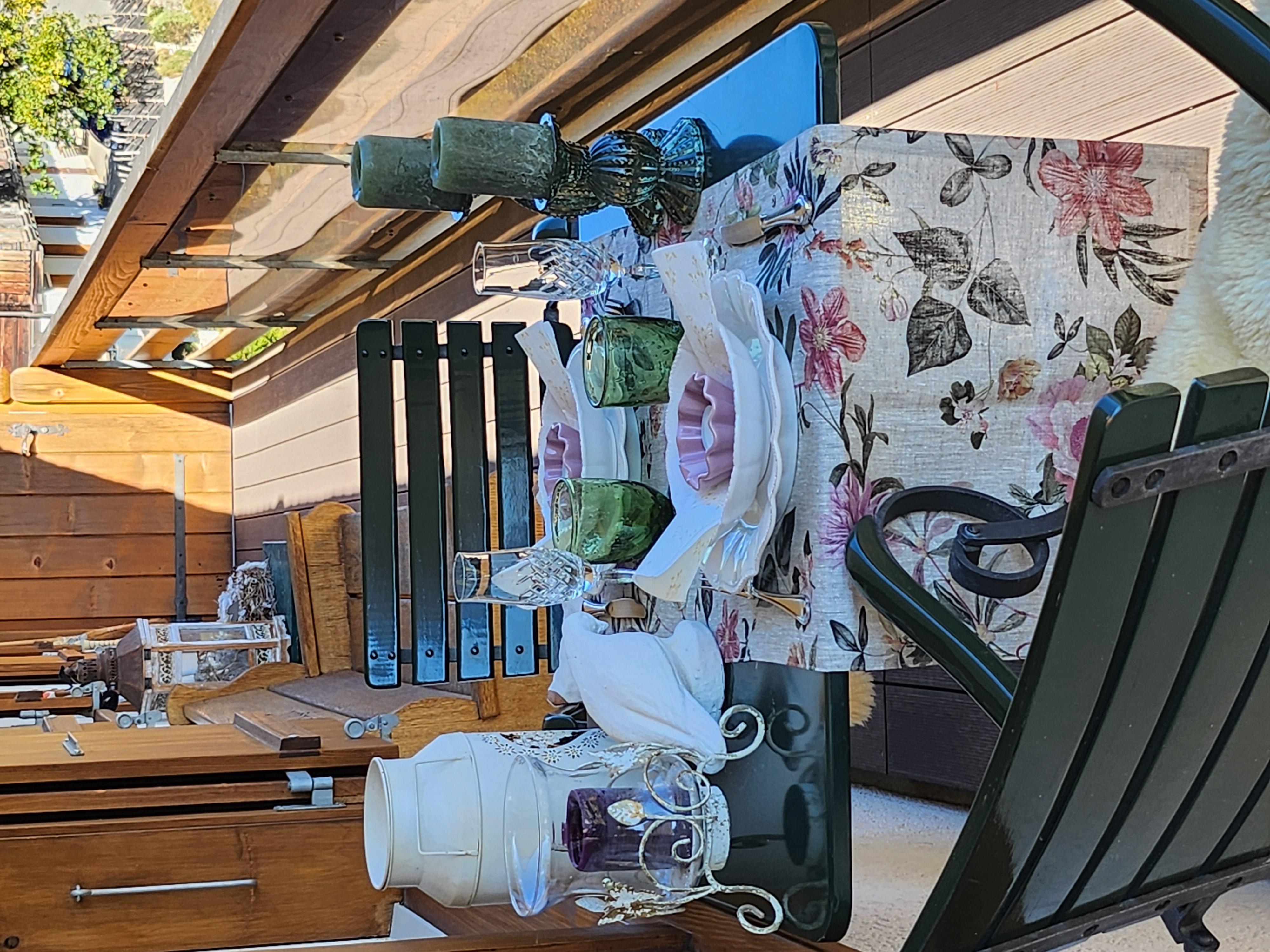 Essen auf dem Balkon Essen auf dem Balkon