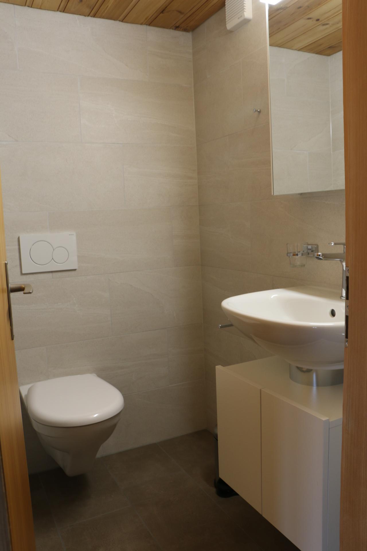 Separates WC Separates WC