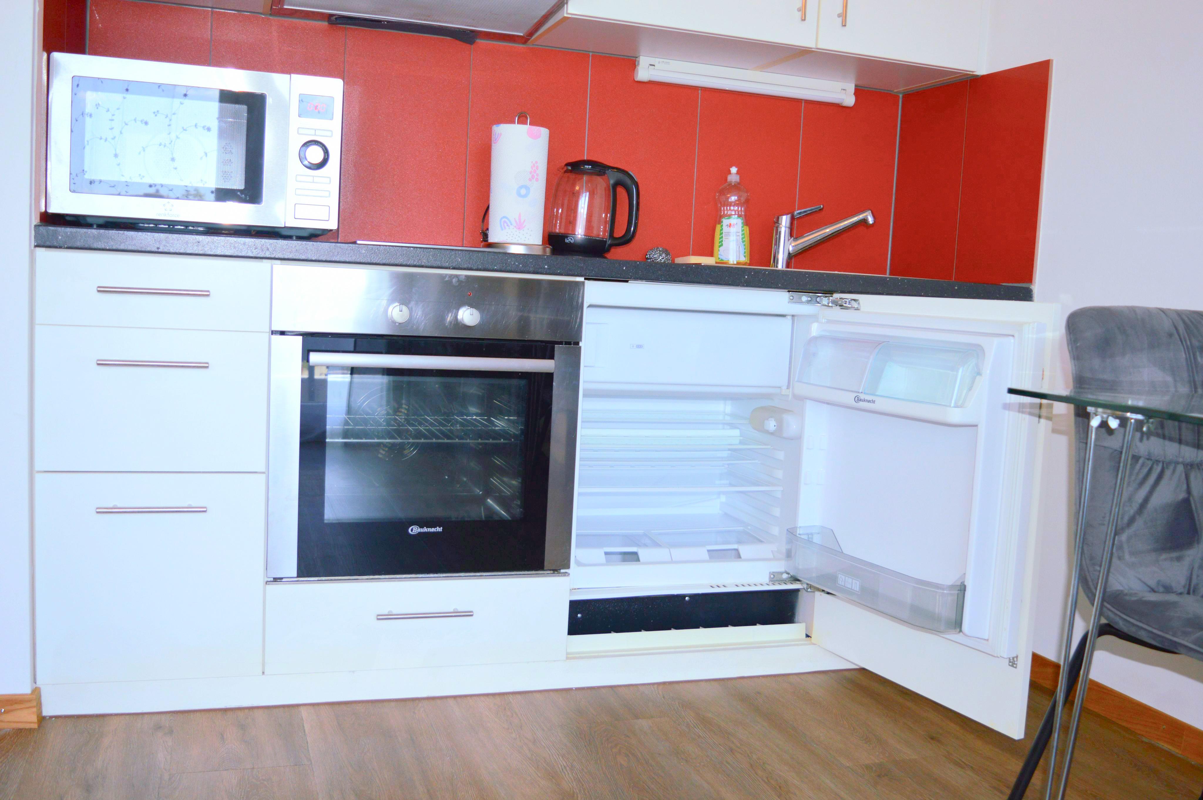 1000018184 1000018184