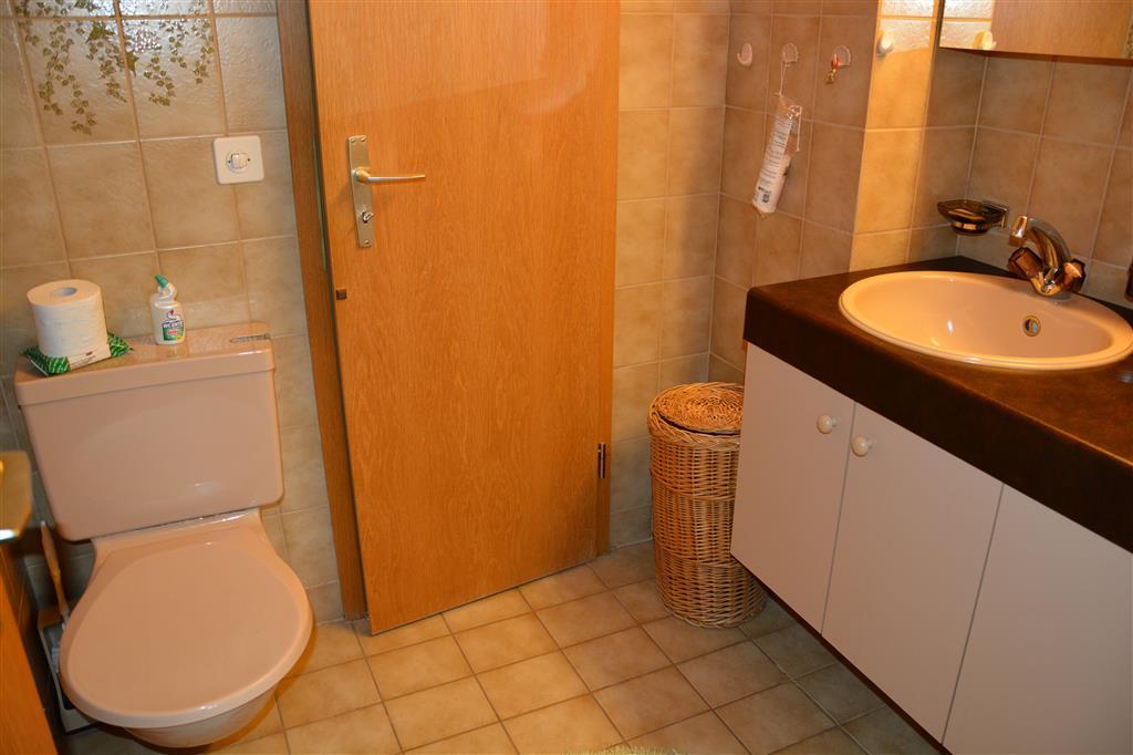 Bad/WC (2) Bad/WC (2)