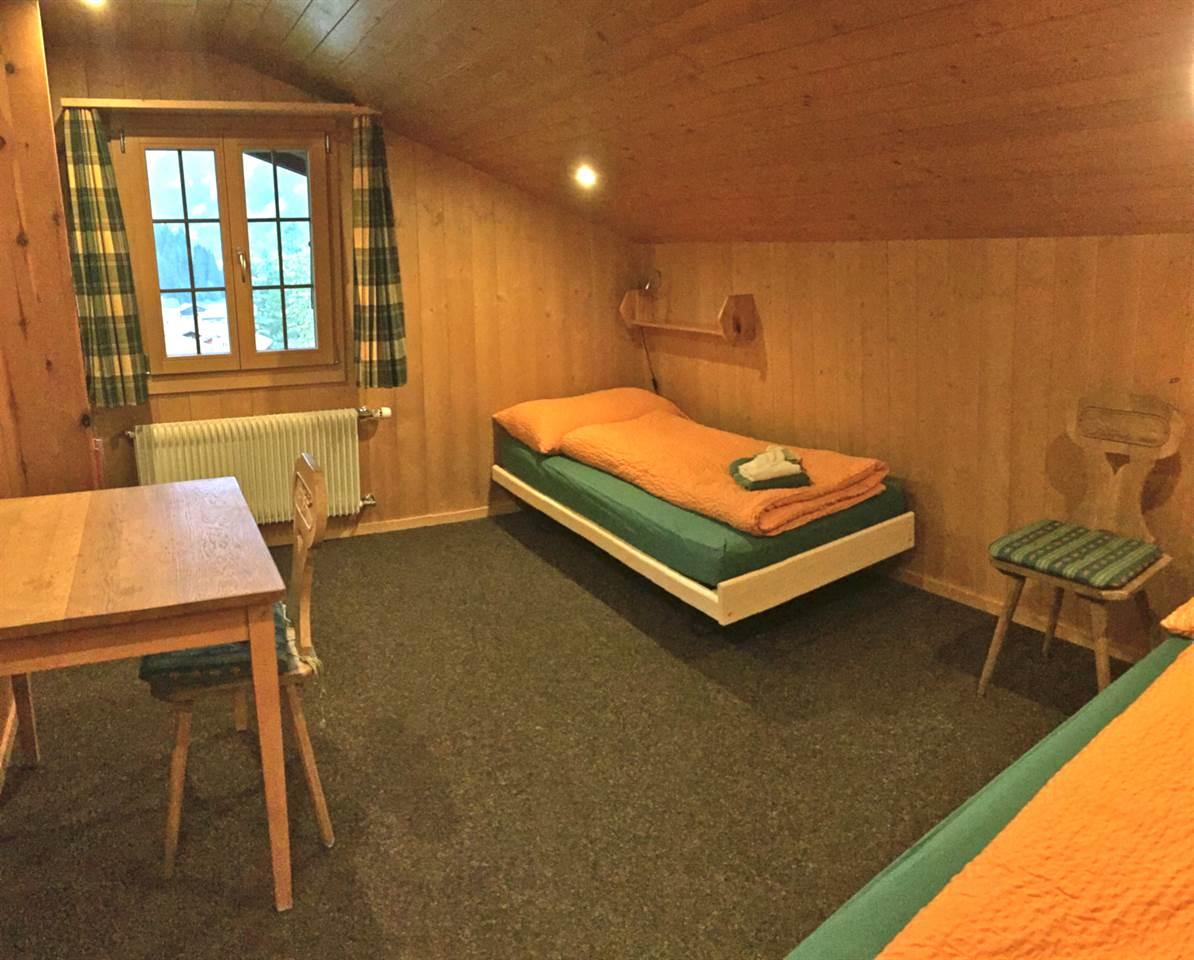 Schlafzimmer rechts im OG., getrennt eingebettet Schlafzimmer rechts im OG., getrennt eingebettet