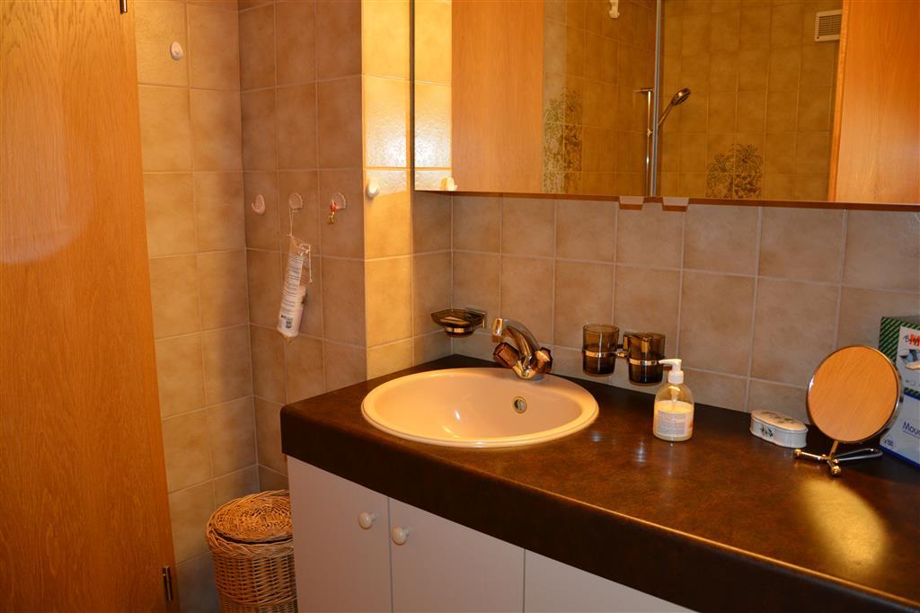 Bad/WC (3) Bad/WC (3)