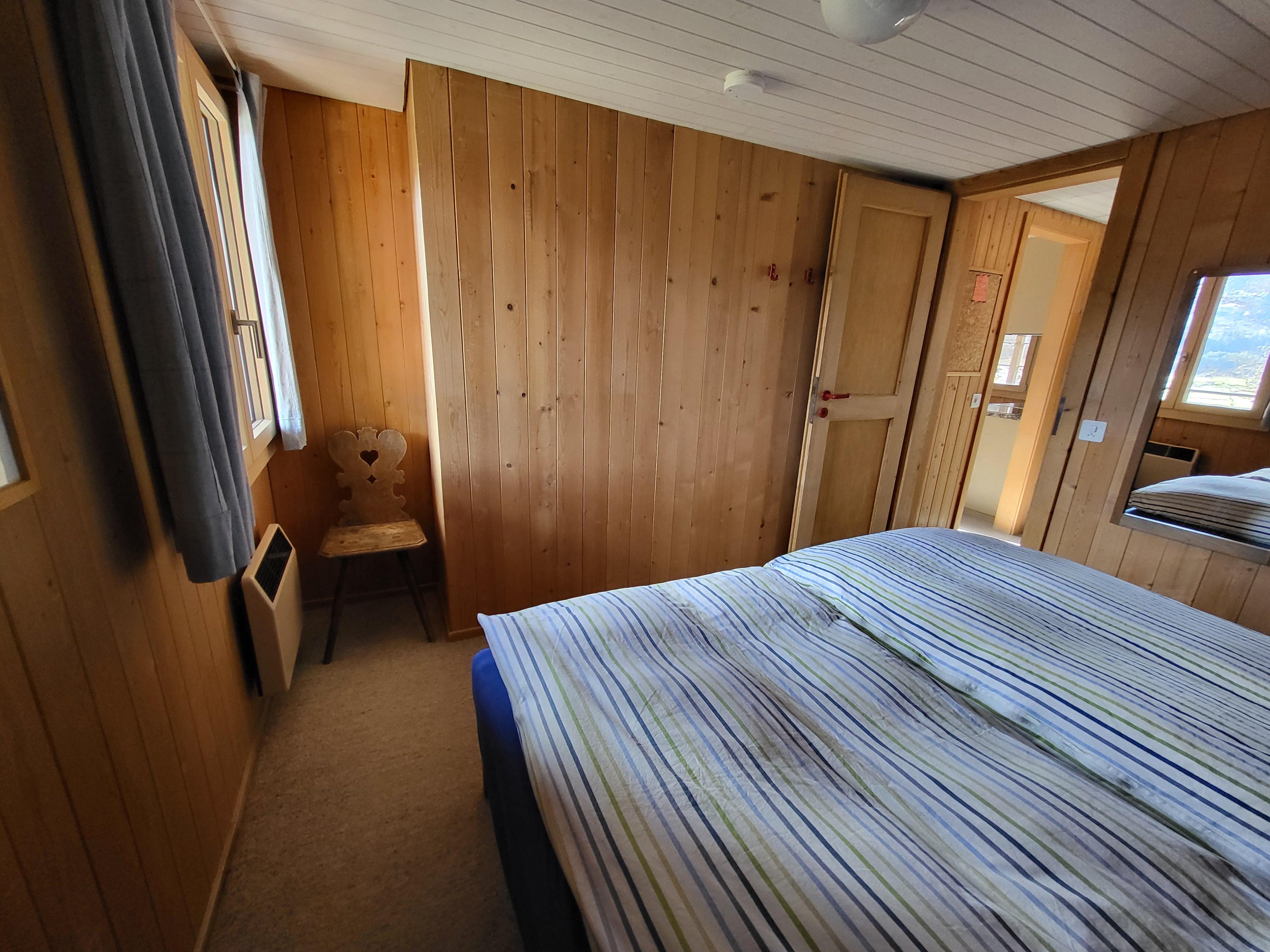 Schlafzimmer mit Doppelbett Schlafzimmer mit Doppelbett