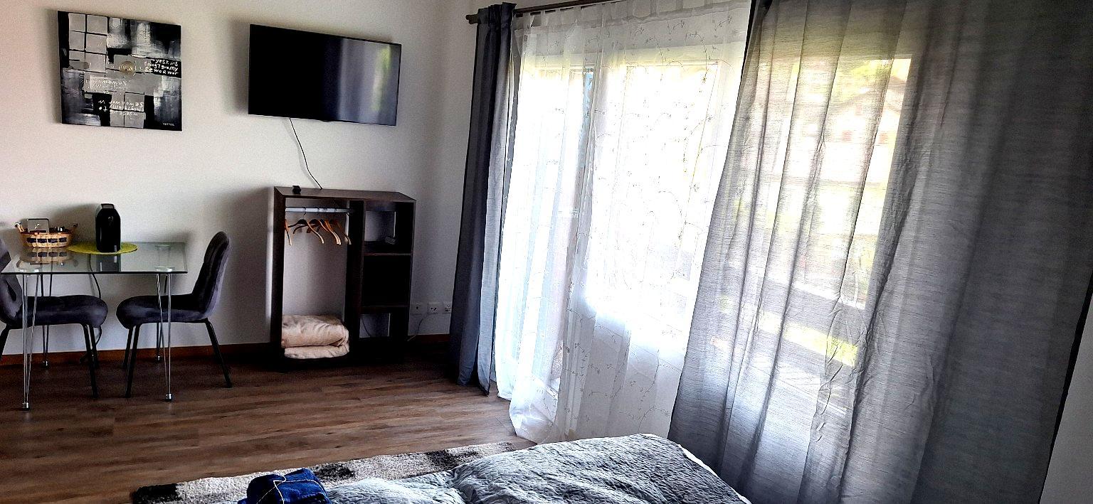 1000018161 1000018161