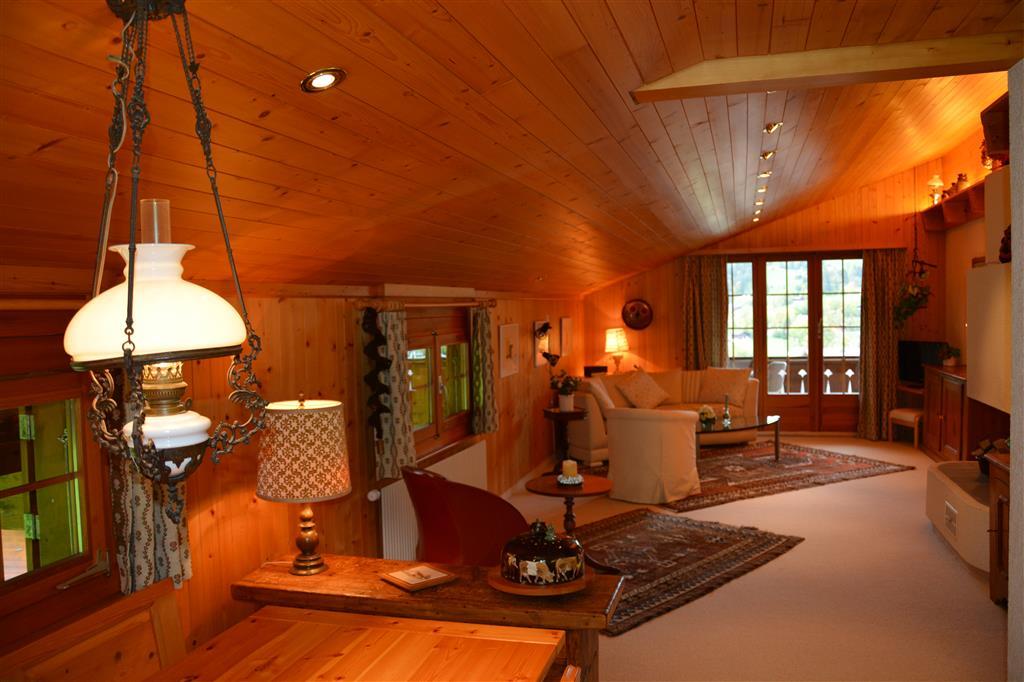 Wohnzimmer (5) Wohnzimmer (5)