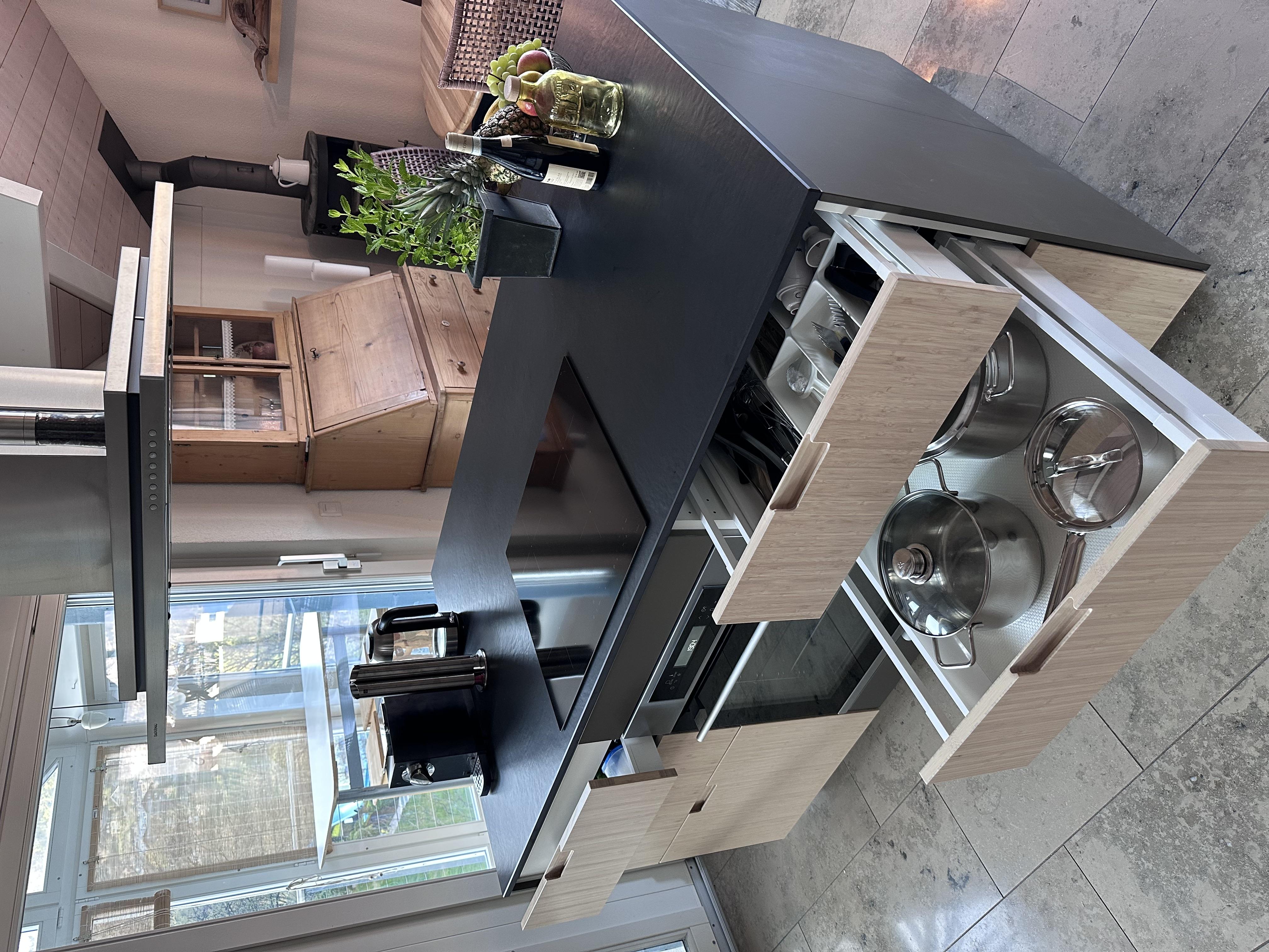 Ausstattung2 Ausstattung2