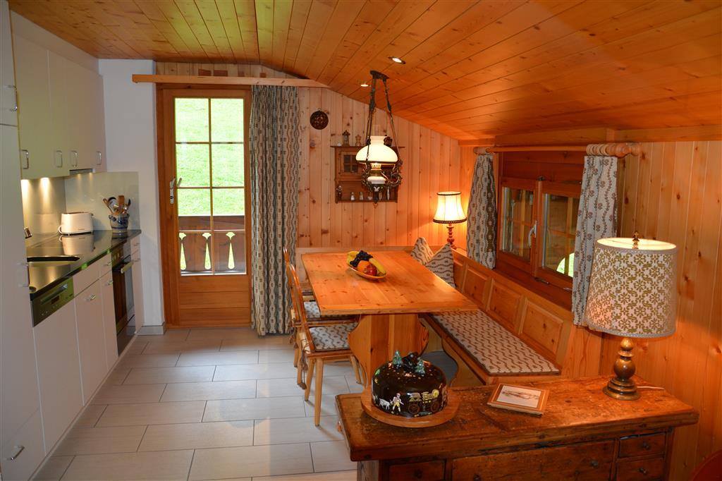 Küche/Essbereich (2) Küche/Essbereich (2)