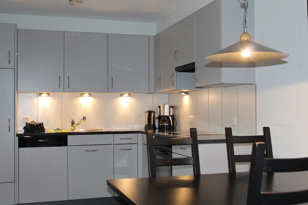 Küche und Esstisch Küche und Esstisch