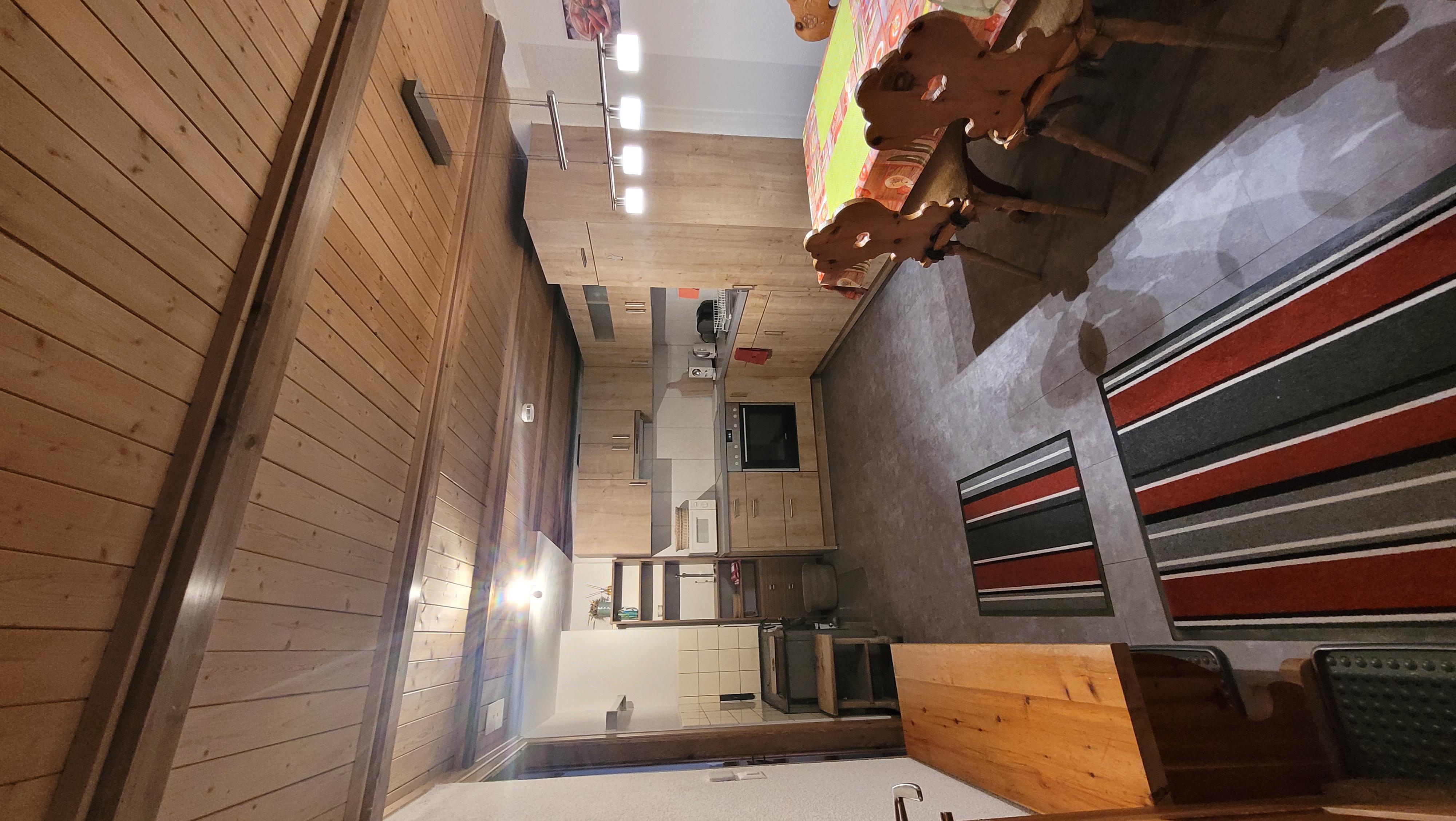 Küche und Esstisch Küche und Esstisch