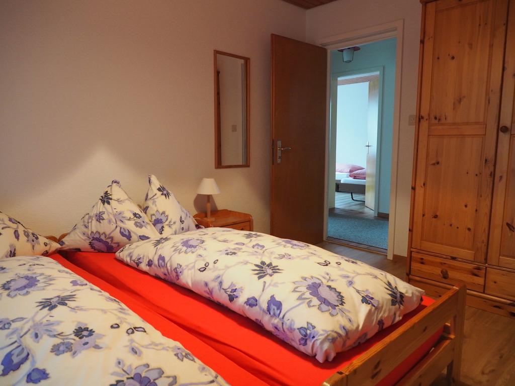 Wohnung "Doldenhorn" Schlafzimmer 1 Wohnung "Doldenhorn" Schlafzimmer 1