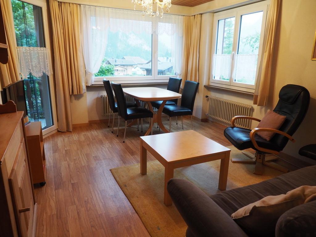 Wohnung "Doldenhorn" Wohnzimmer Wohnung "Doldenhorn" Wohnzimmer