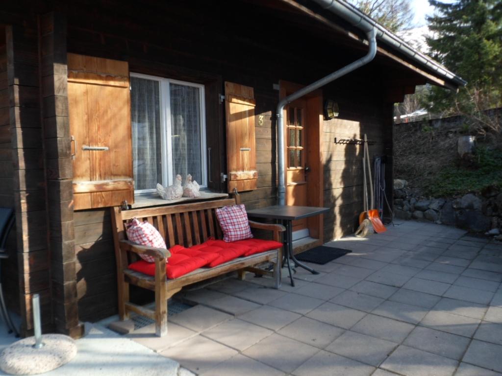 Eingangsbereich mit Sitzplatz Eingangsbereich mit Sitzplatz