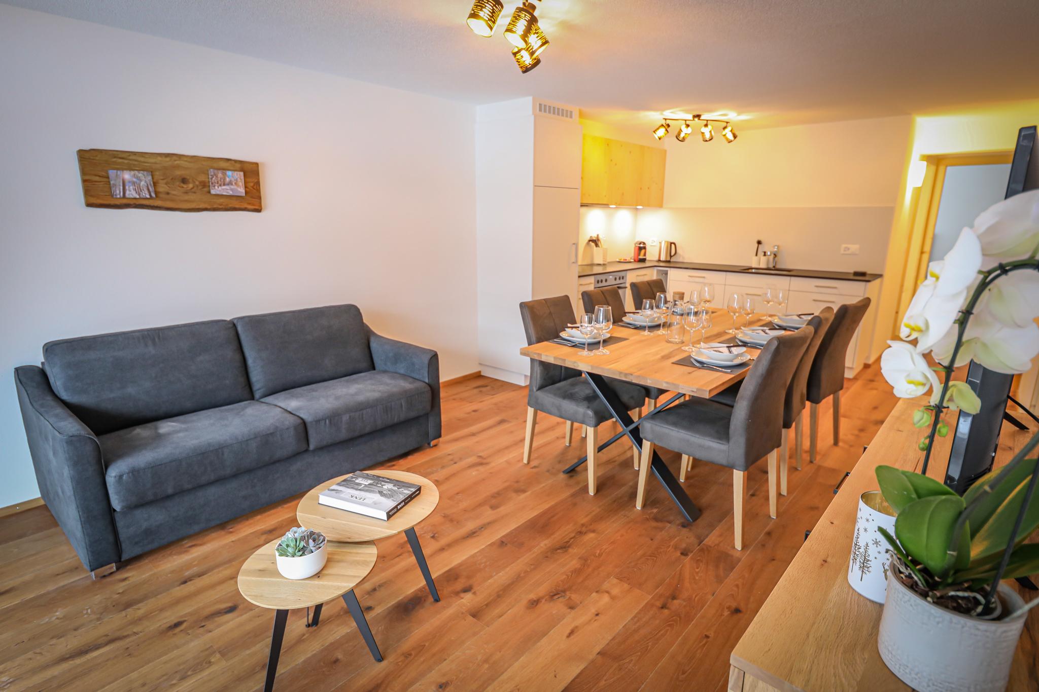 Wohnzimmer / Küche Wohnzimmer / Küche