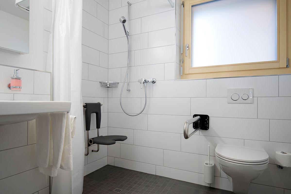 bad-schwellenfrei-mit-hilfsmittel-d4a bad-schwellenfrei-mit-hilfsmittel-d4a