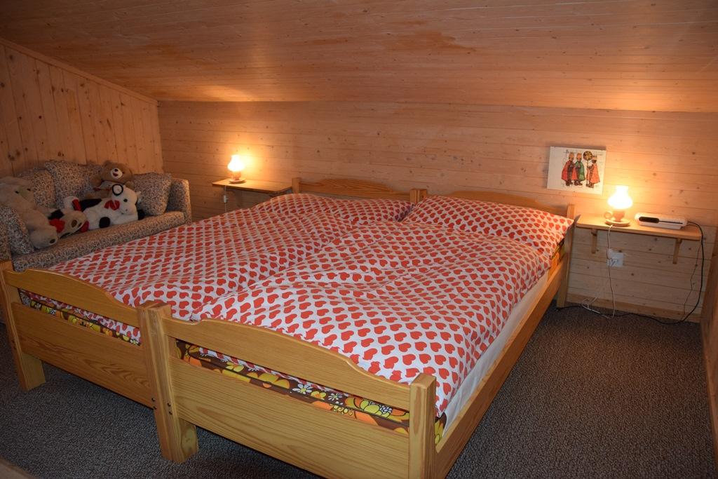 Schlafzimmer mit Doppelbett Schlafzimmer mit Doppelbett