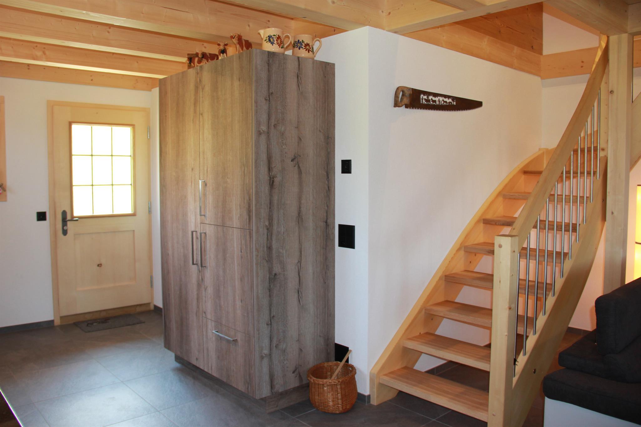 Küche und Eingang Küche und Eingang