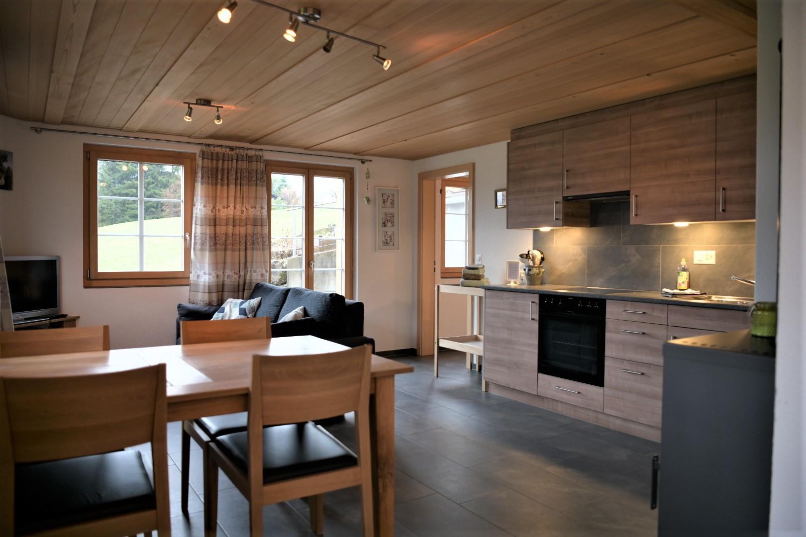 Küche und Esstisch Küche und Esstisch