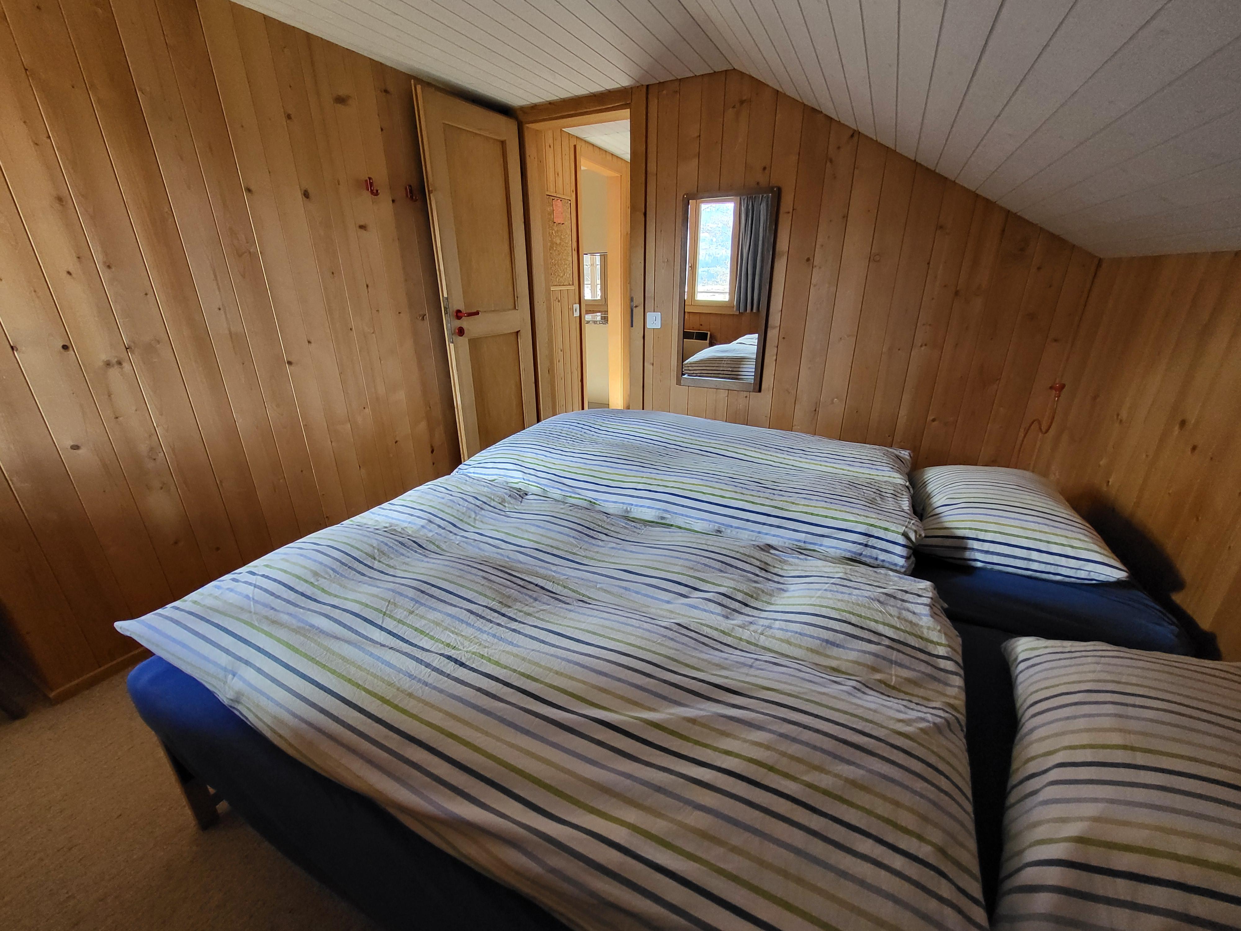 Schlafzimmer mit Doppelbett Schlafzimmer mit Doppelbett