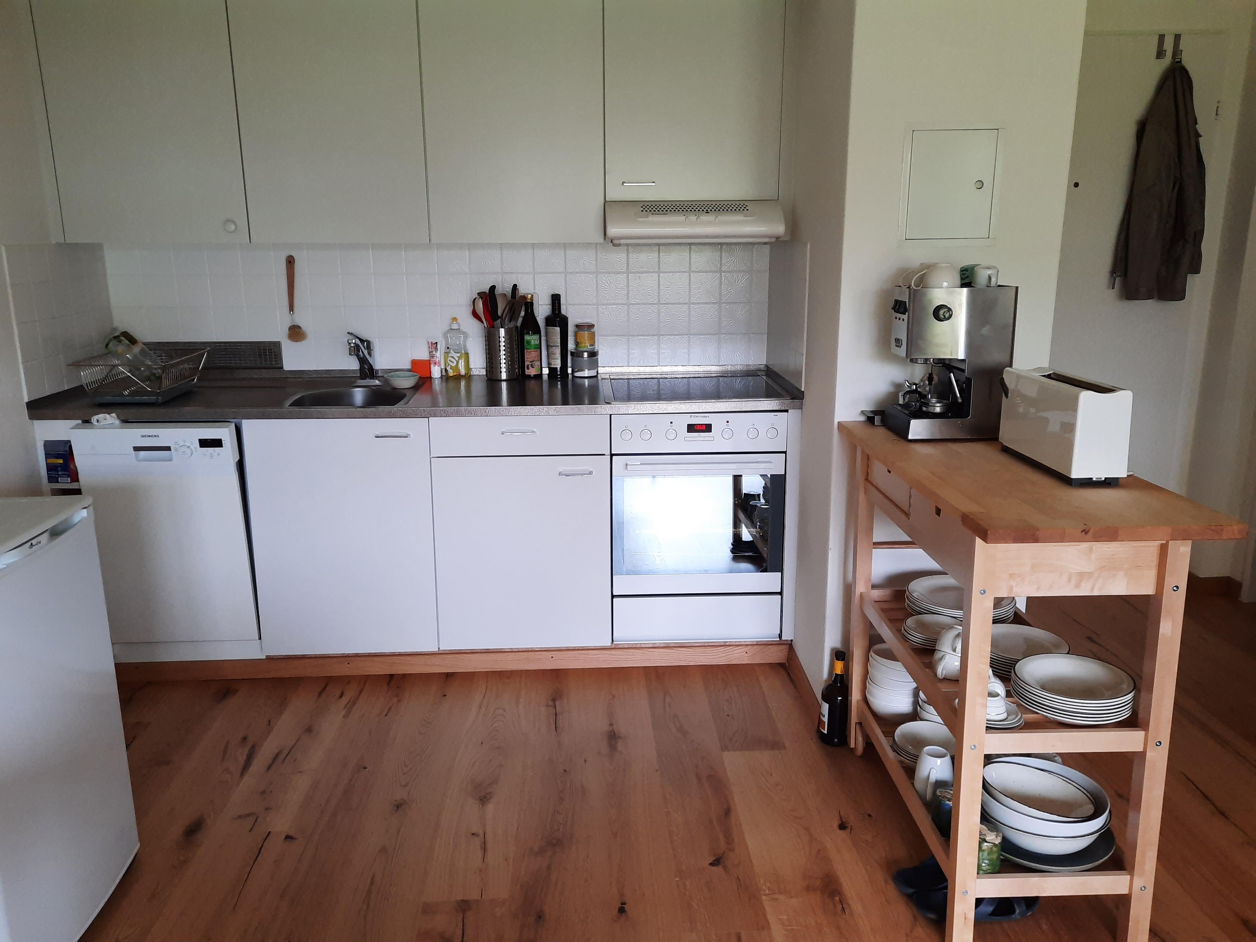 3 Küchenkombination, Kühlschrank Kaffeemaschine 3 Küchenkombination, Kühlschrank Kaffeemaschine