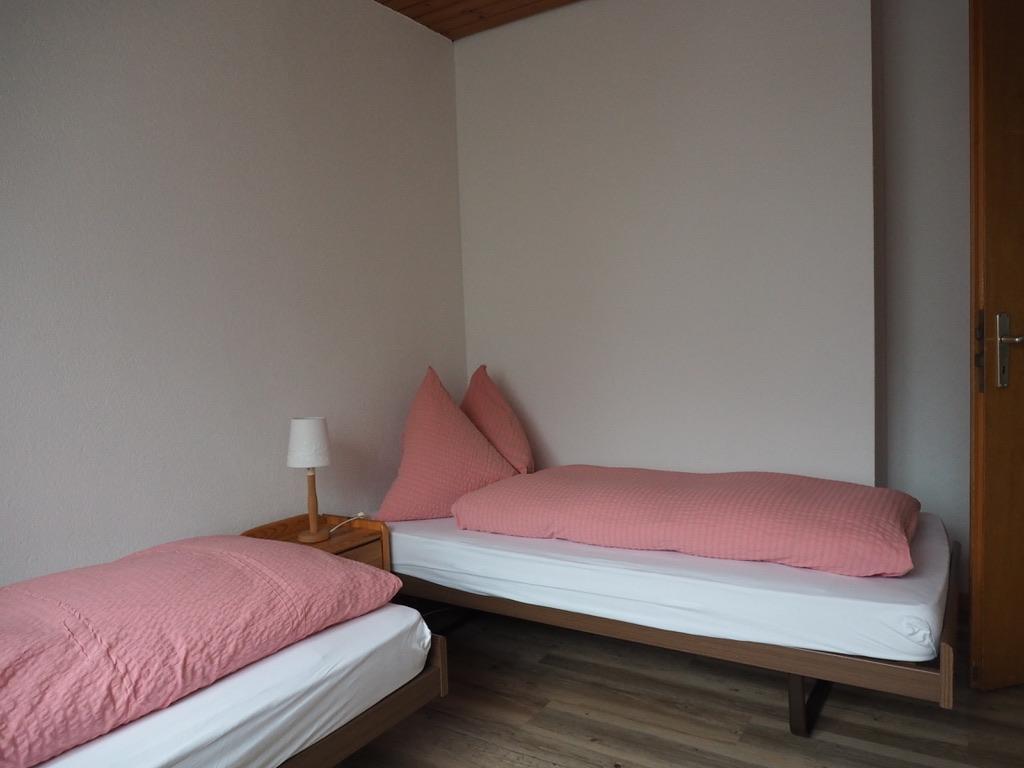Wohnung "Doldenhorn" Schlafzimmer 2 Wohnung "Doldenhorn" Schlafzimmer 2