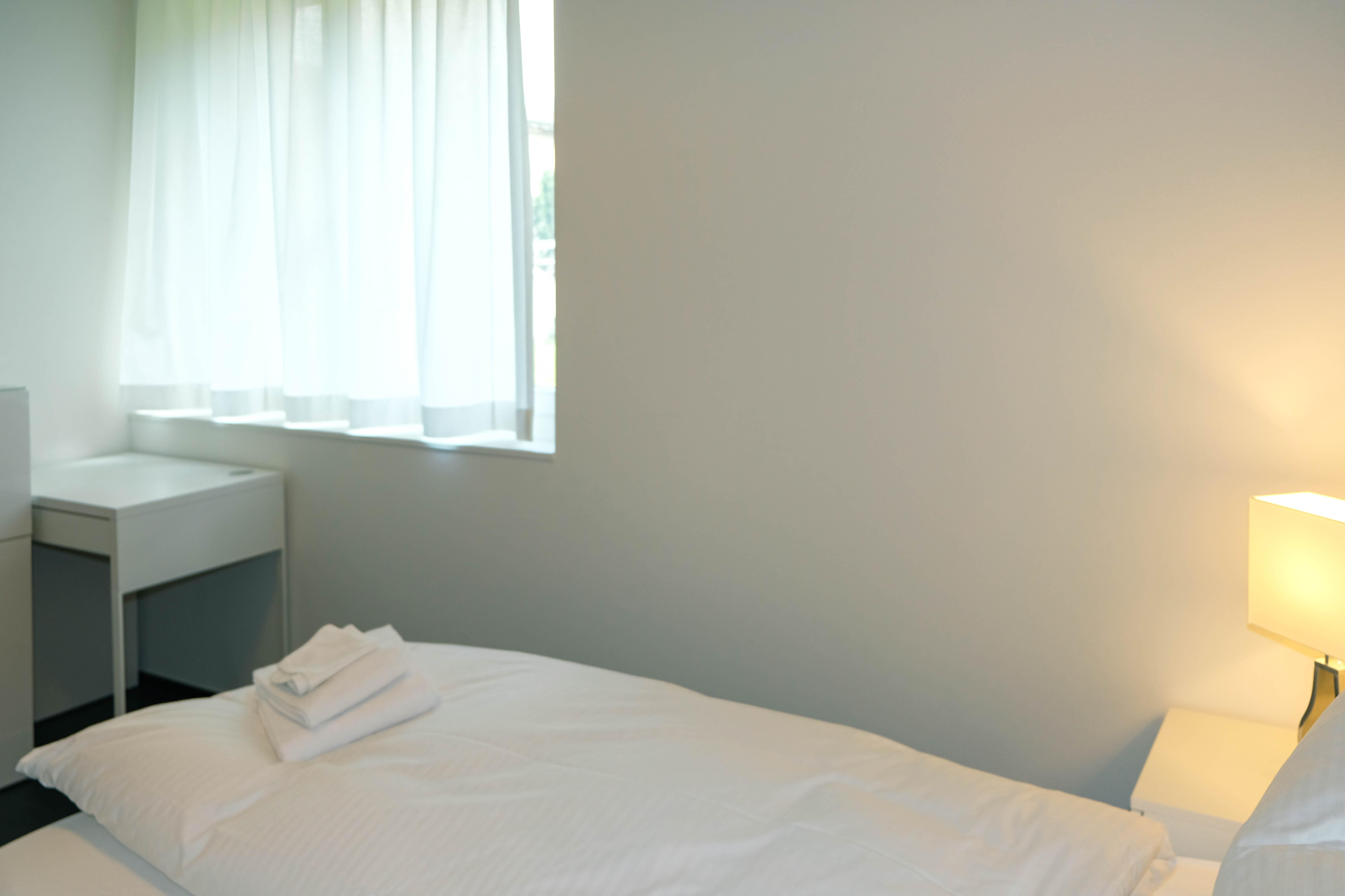 Schlafzimmer (4) Schlafzimmer (4)