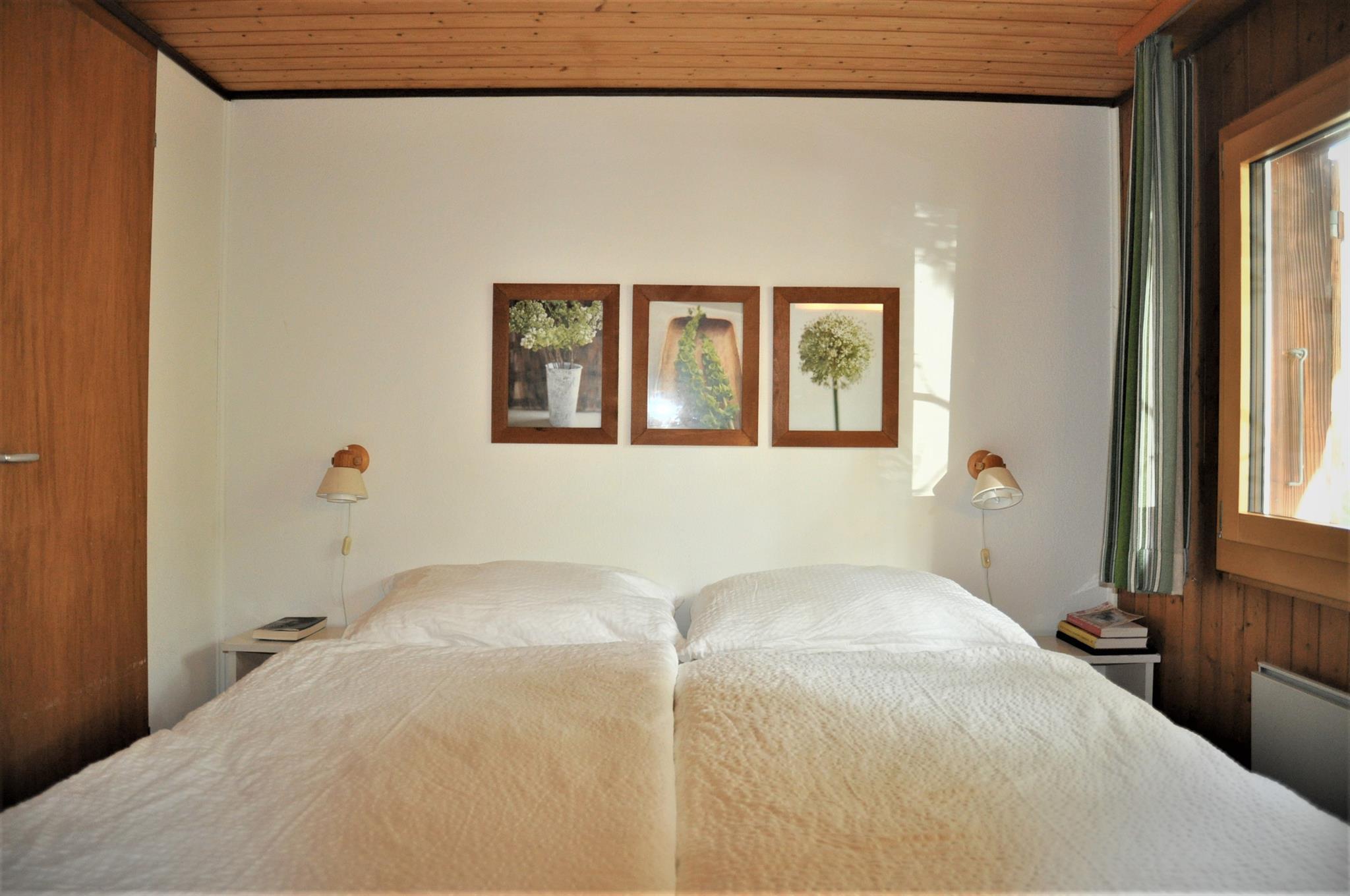 Schlafzimmer mit Lavabo Schlafzimmer mit Lavabo