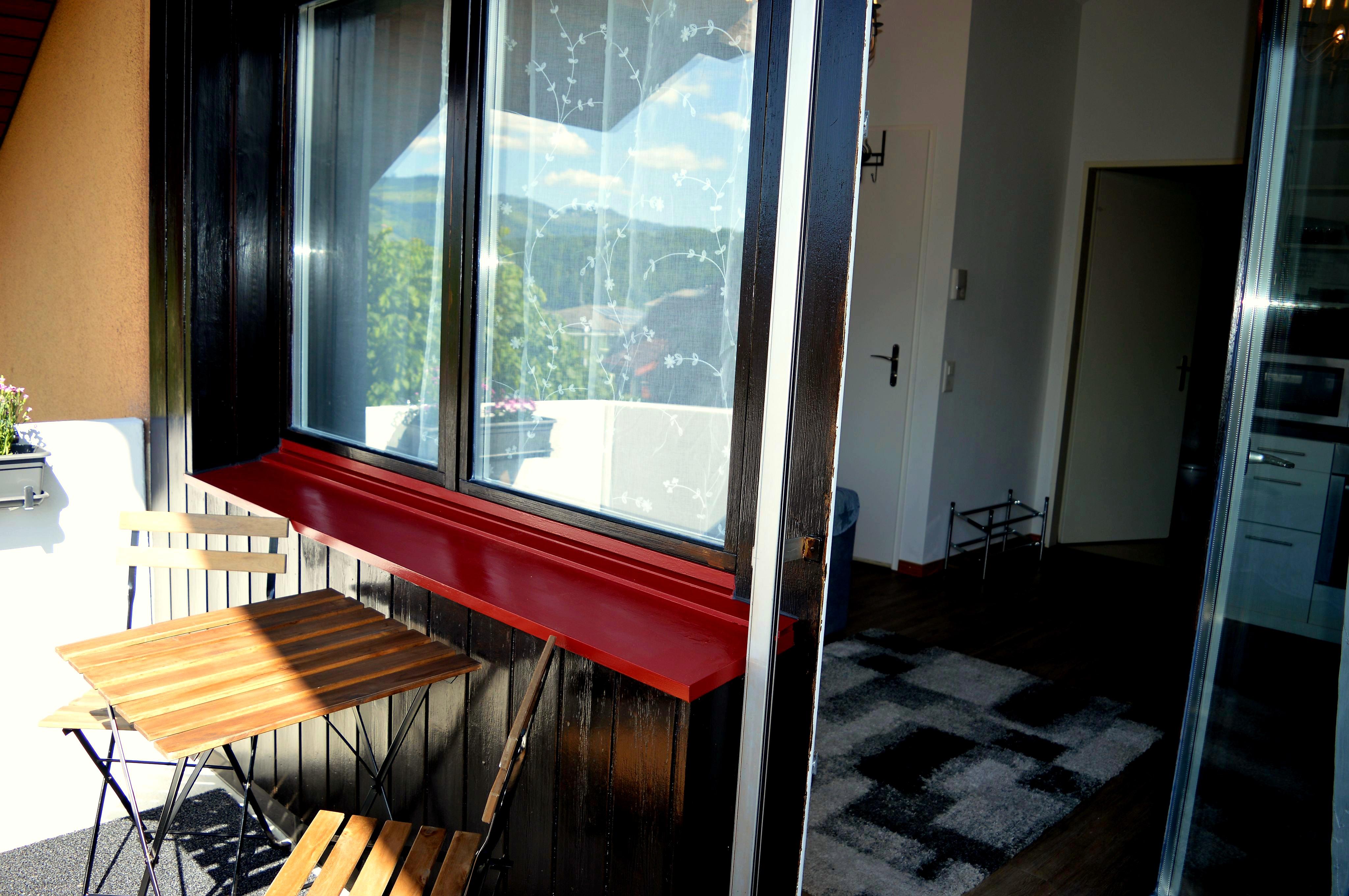 1000018051 1000018051