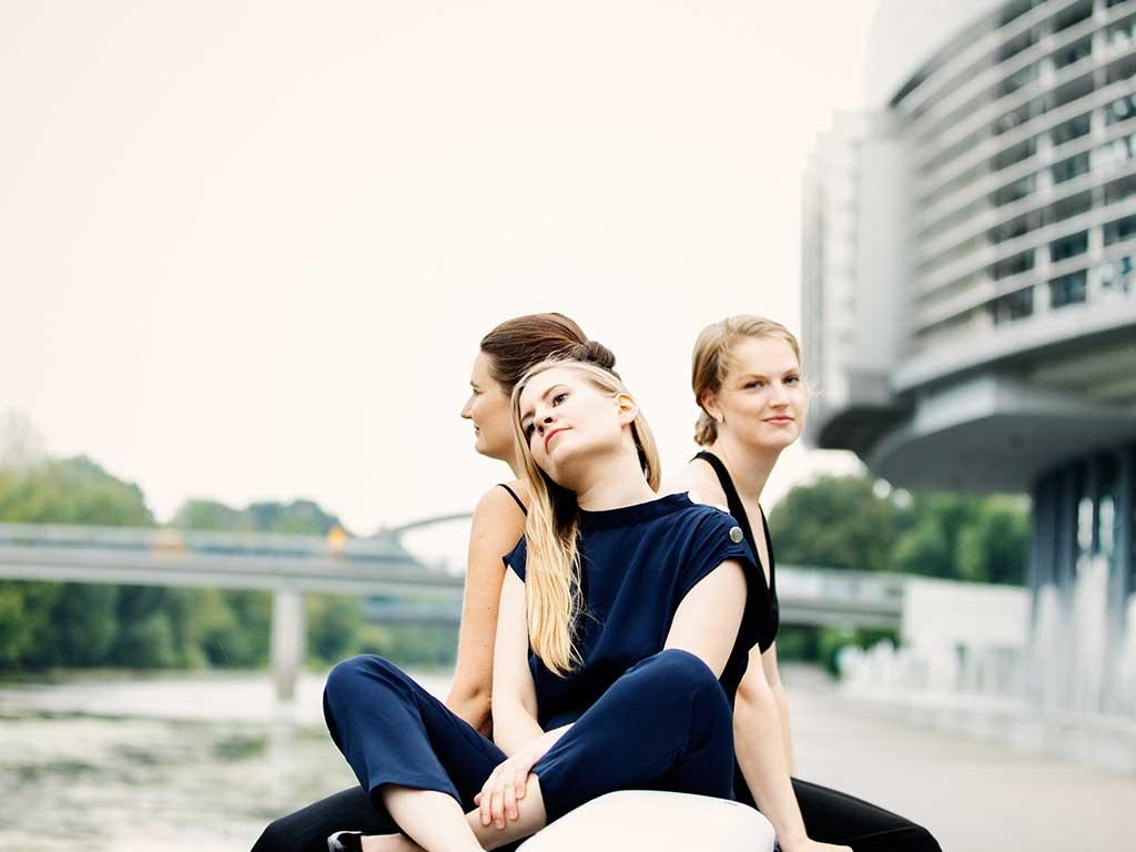 Jeunesse: Trio Artio