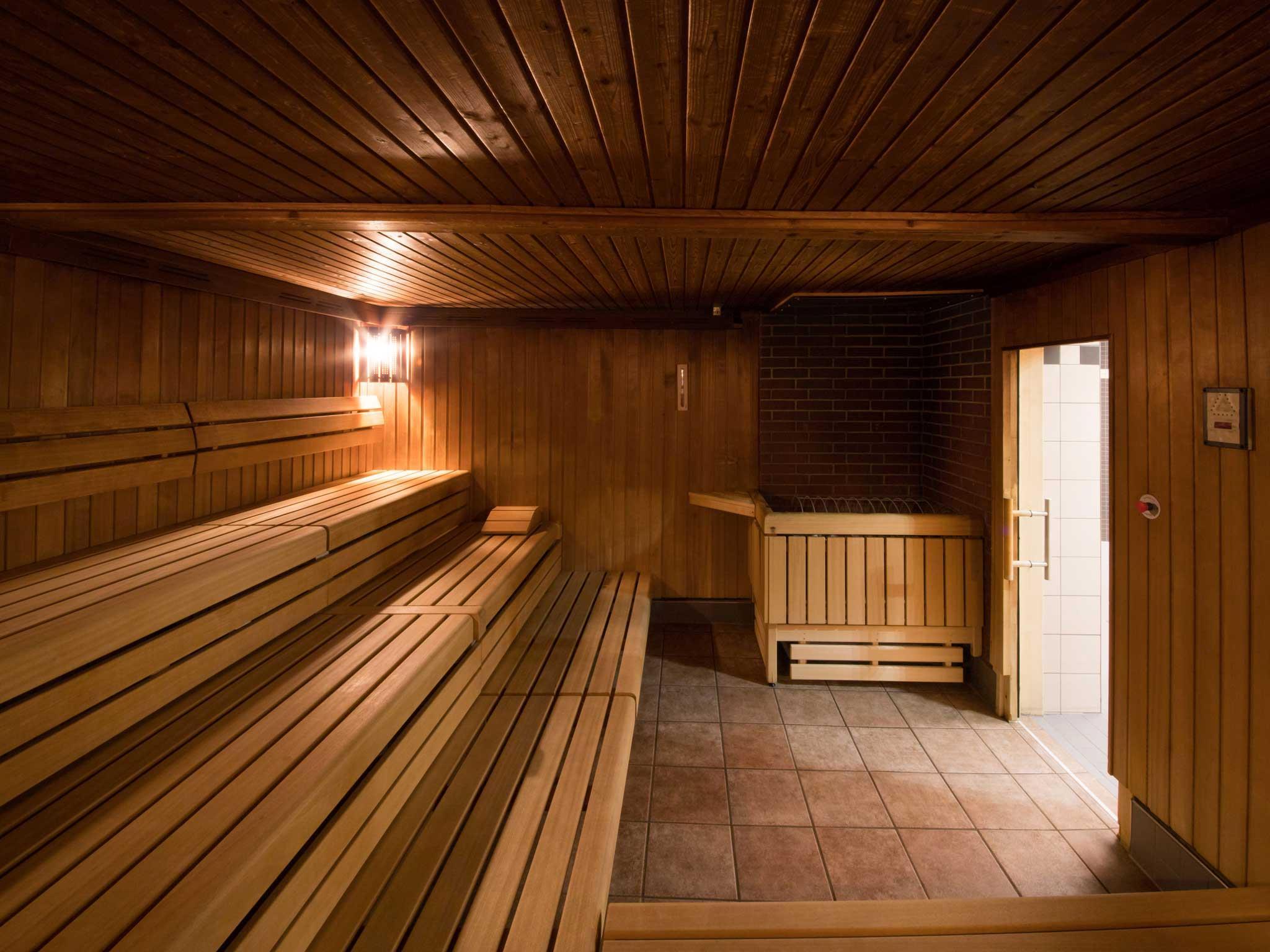 Sauna at Höttinger Au indoor swimming pool - MUTTERERALM INNSBRUCK