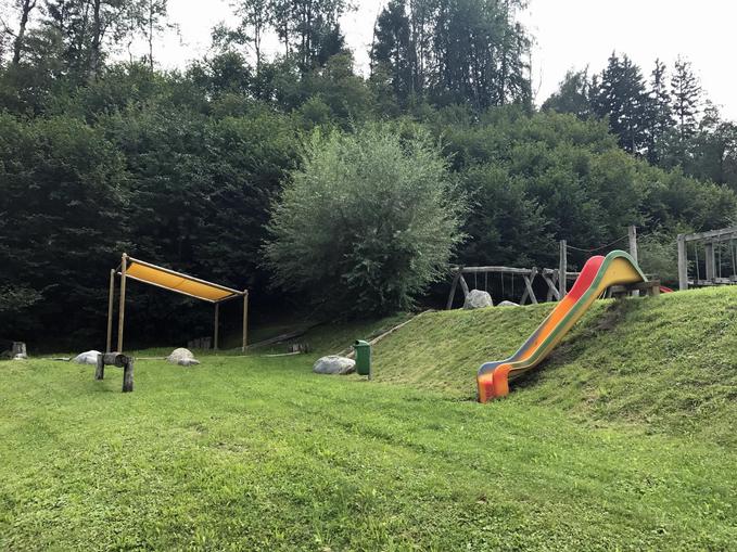 Kinderspielplatz oberhalb dem Feuerwehrgebäude, Oberhofen