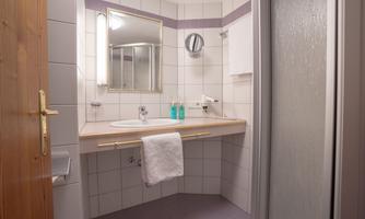Shower-Toilet 204