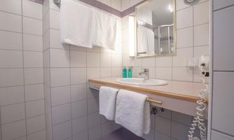 Bathroom Apartment 103