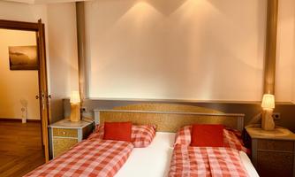 20191017_092800305_iOS